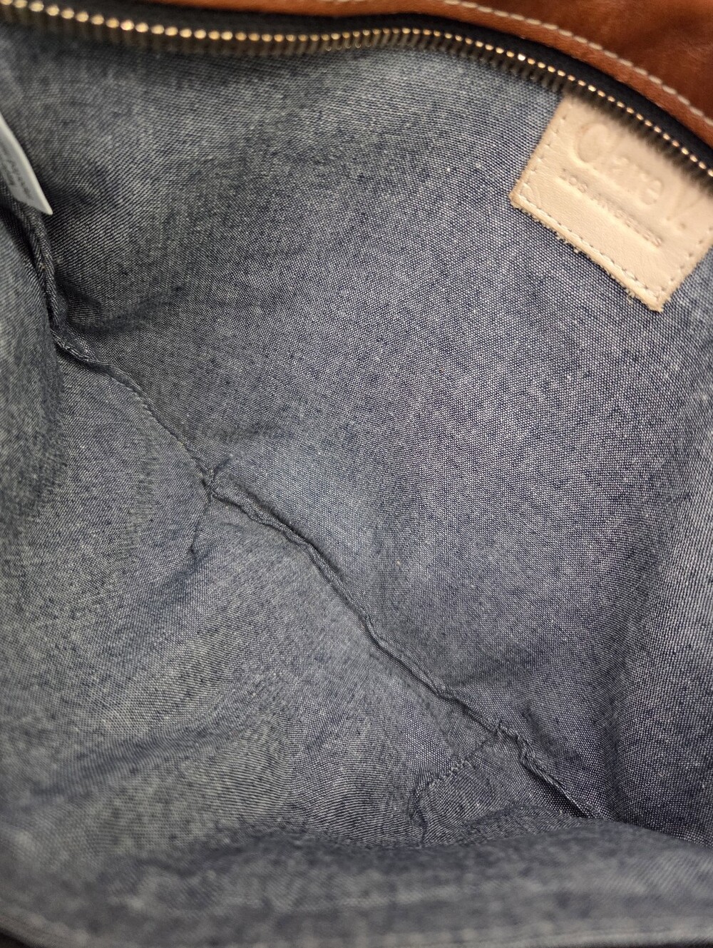 LIKE NEW CLARE V GRANDE FANNY BAG - MIEL OLD FASHION LEATHER - Picture 5 of 6
